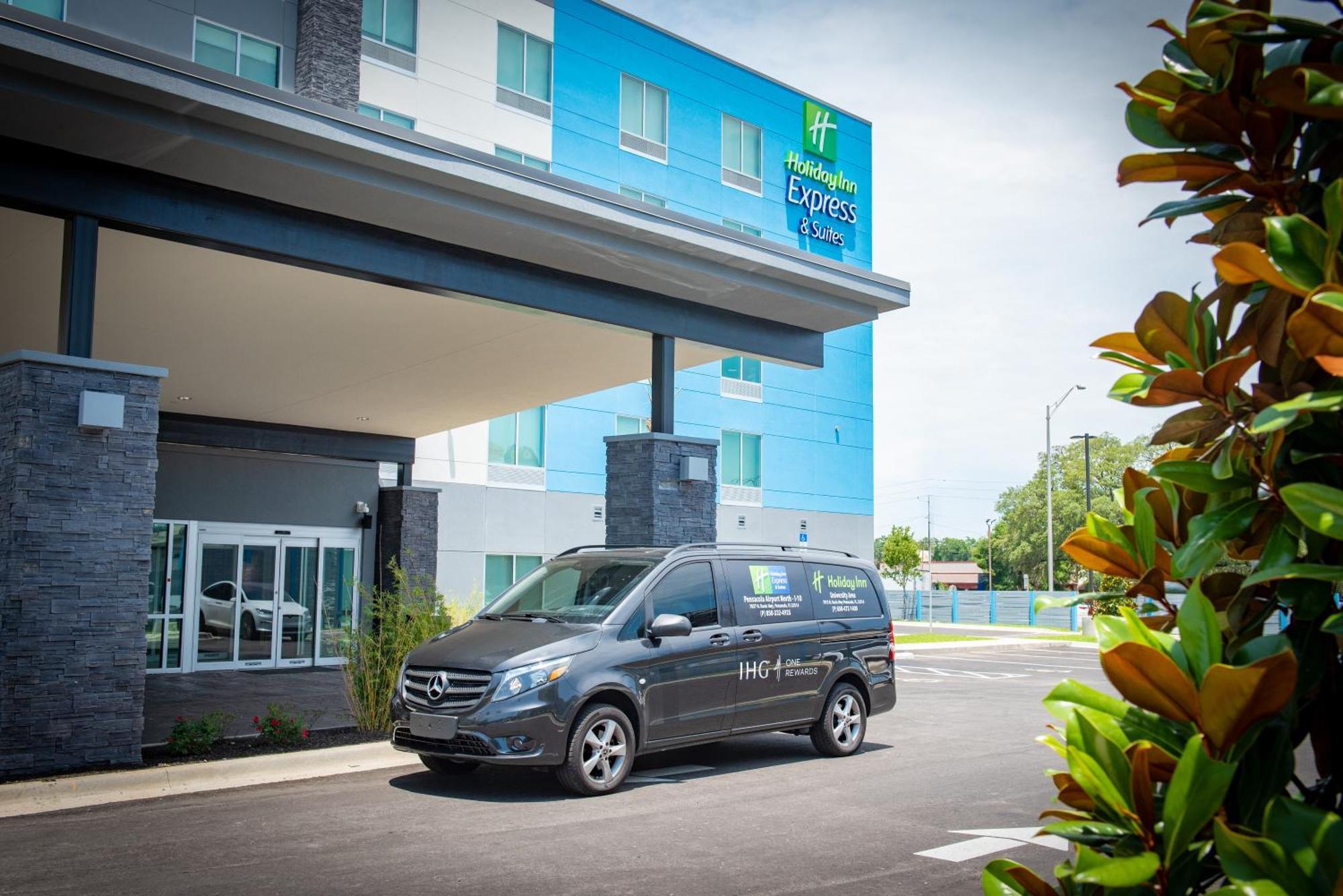 Holiday Inn Express & Suites Pensacola Airport North - I-10 By Ihg Ferry Pass Εξωτερικό φωτογραφία