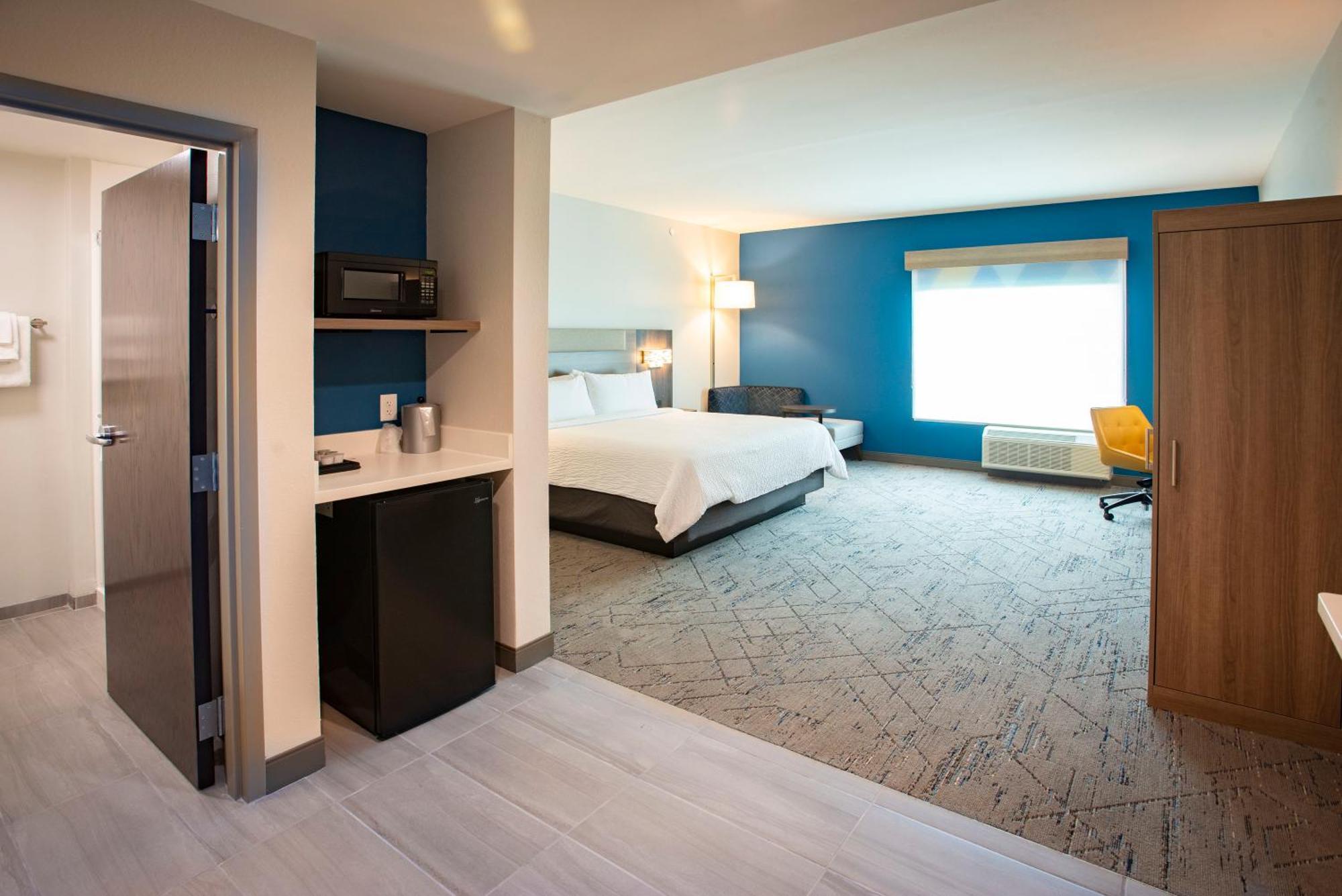 Holiday Inn Express & Suites Pensacola Airport North - I-10 By Ihg Ferry Pass Εξωτερικό φωτογραφία