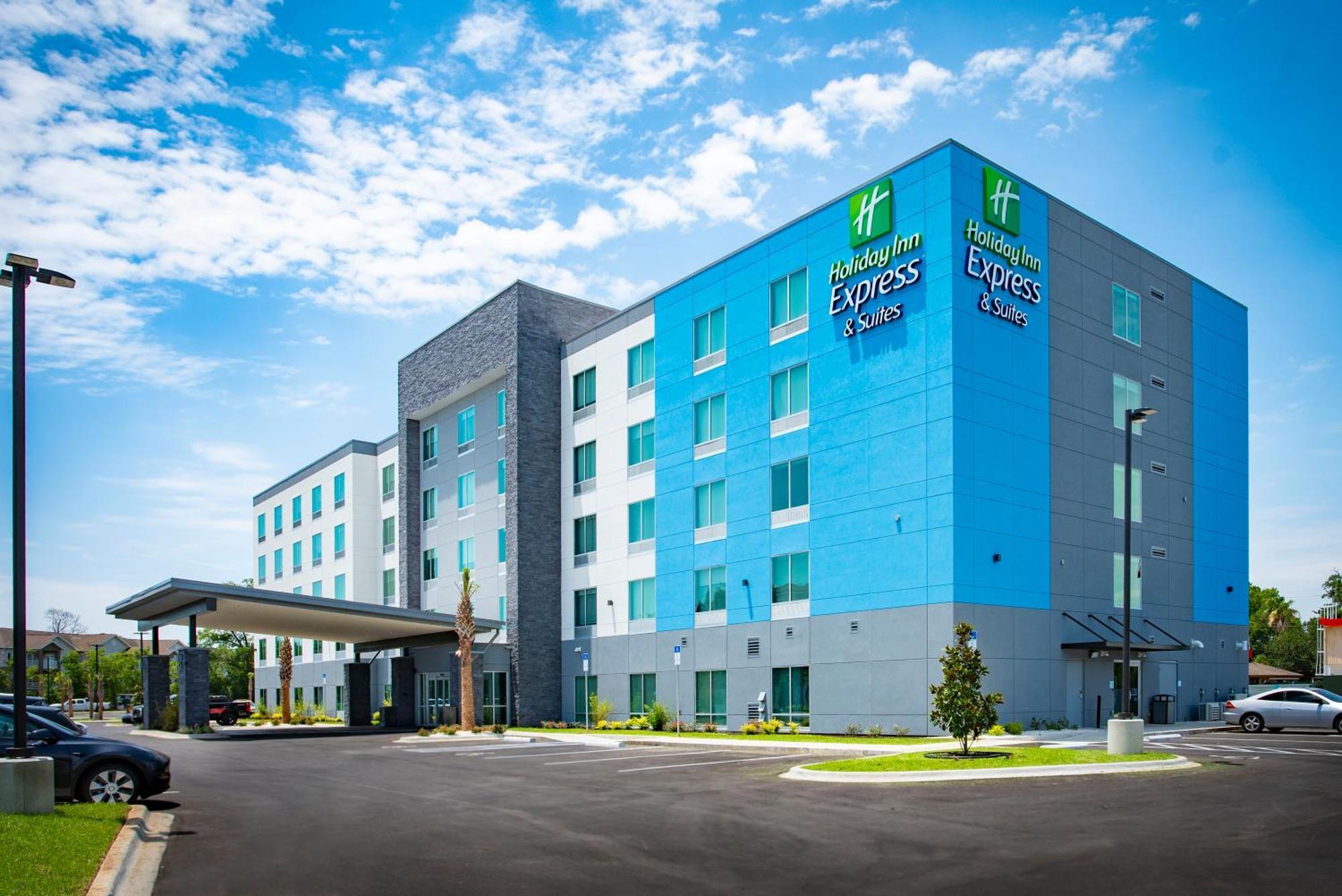 Holiday Inn Express & Suites Pensacola Airport North - I-10 By Ihg Ferry Pass Εξωτερικό φωτογραφία